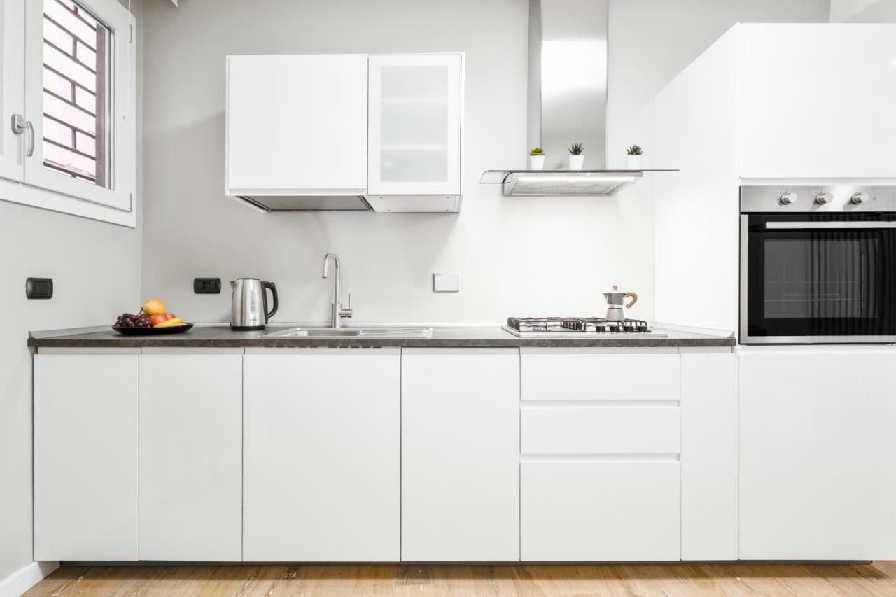 Duplex Luxurious Apt In The Heart Of Болонья Экстерьер фото